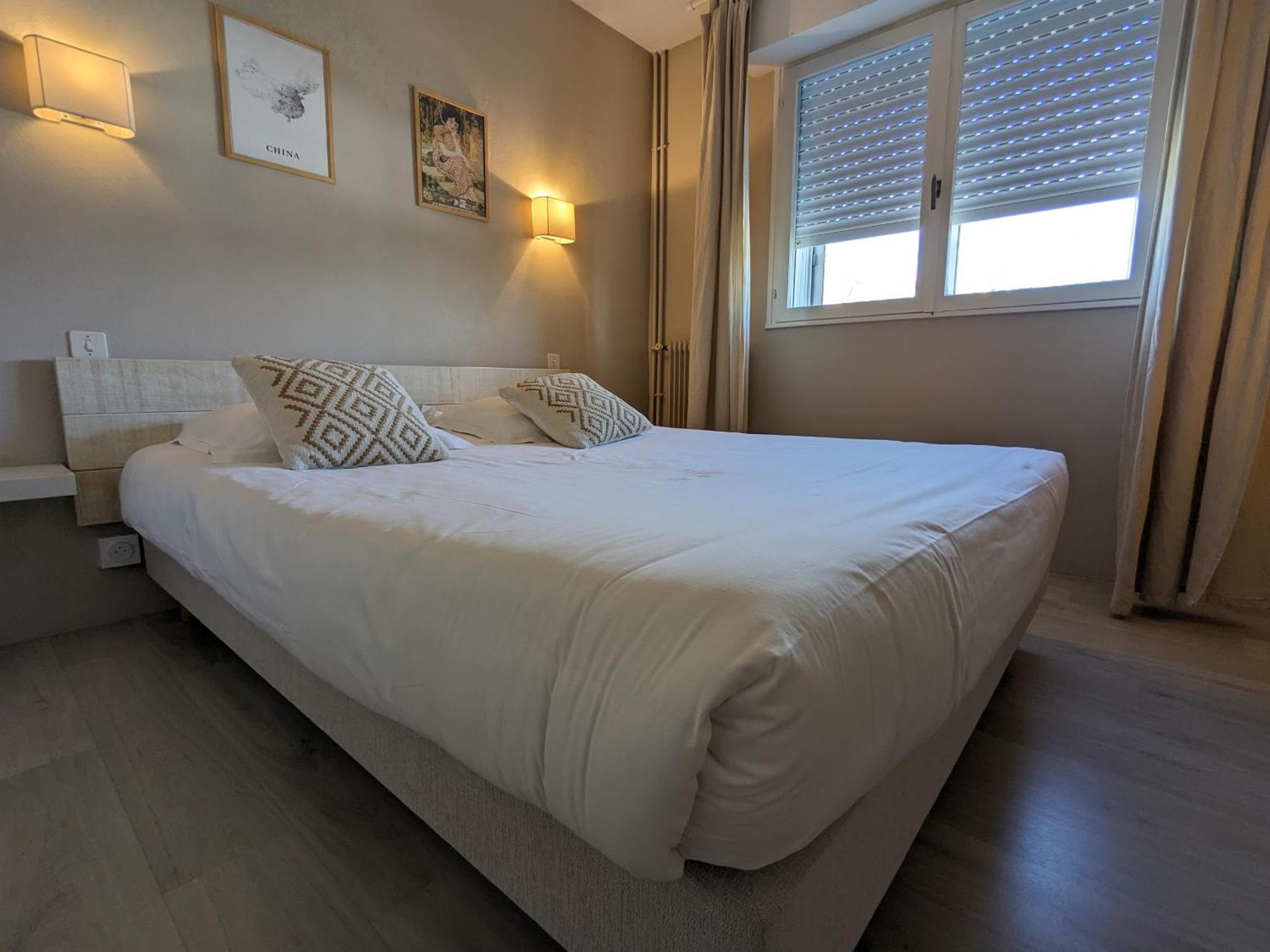 Fuzei Hotel Lorient-Ланестер Экстерьер фото